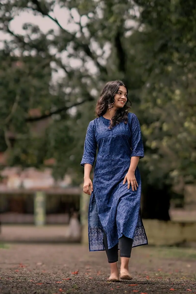 Raat - Navy Straight Kurti